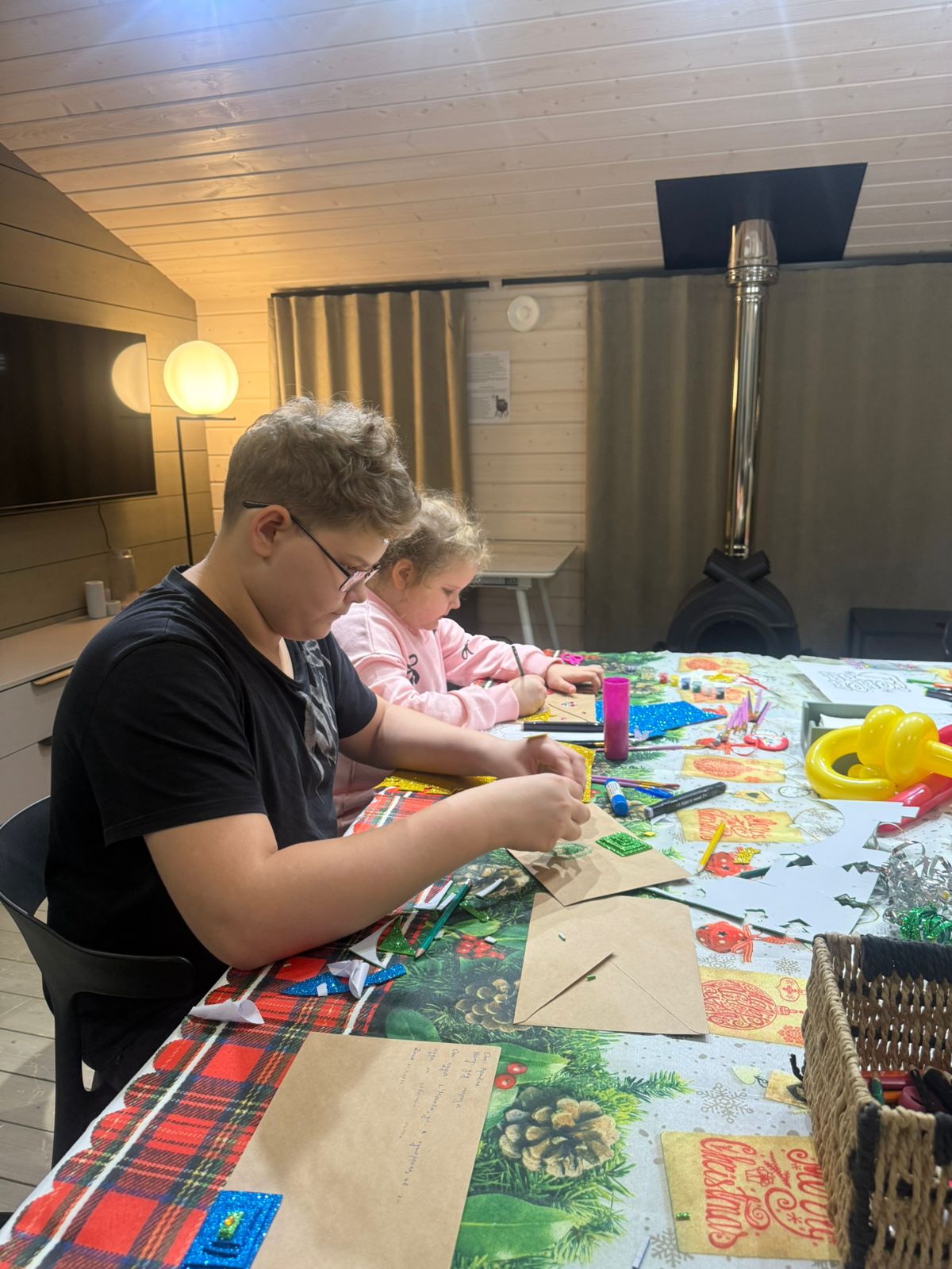 b0ff5a3f-cc25-4347-b967-4d88c3408441